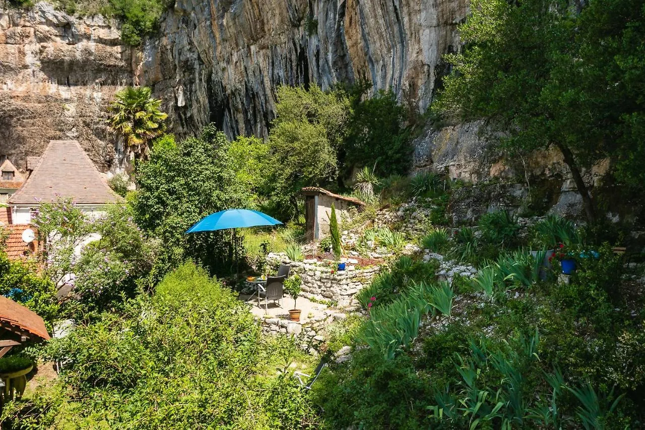 Gites Un Jardin Dans La Falaise Cabrerets 0*,  France